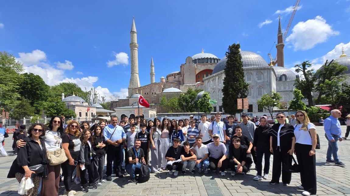  İSTANBUL EĞİTİM VE KÜLTÜR GEZİSİ GERÇEKLEŞTİRİLDİ....