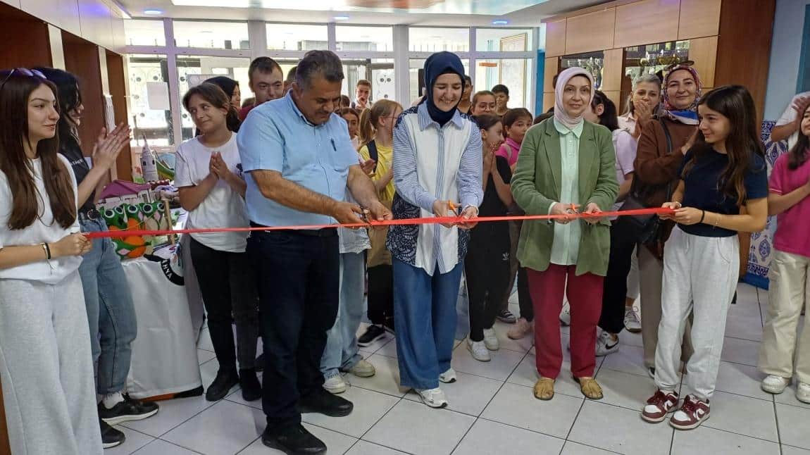 2024-2025 Eğitim Öğretim Yılı Teknoloji Tasarım Sergimiz